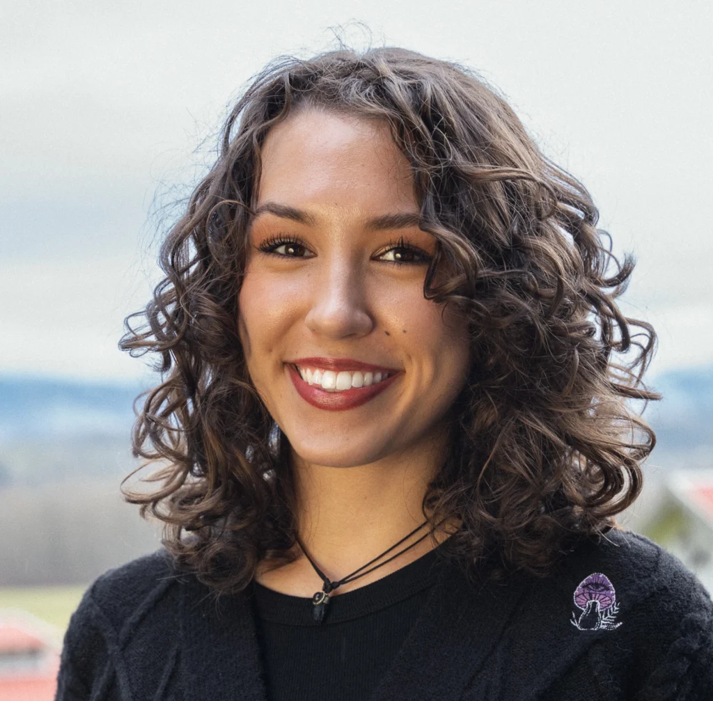 Sydney Jacobson | Carnation Farms